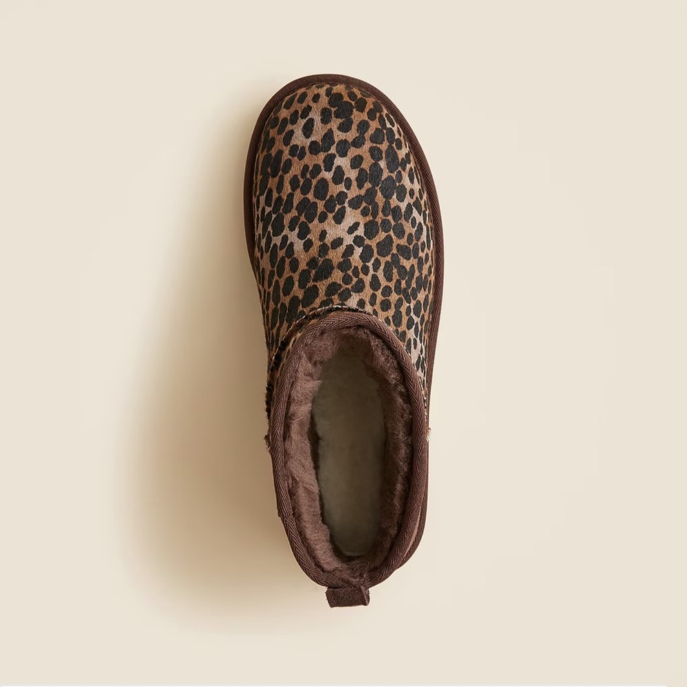 UGG® Classic Ultra mini boots in leopard print - Picture 8 of 10